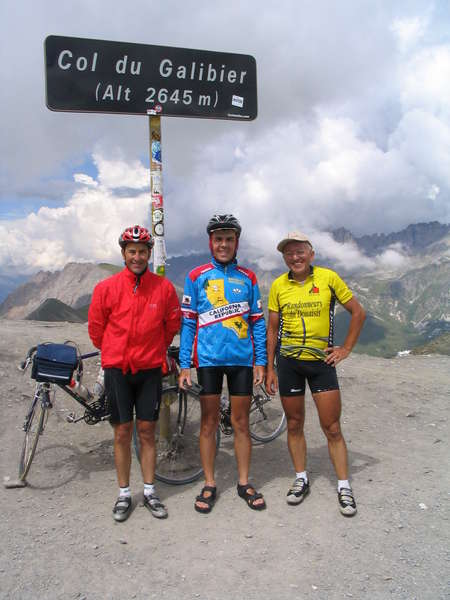 fichier 20050712_100080_dm_alain_schauber_jean-philippe_battu_francis_swiderek_col_galibier-0.jpg