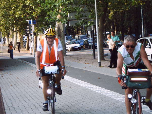 fichier 20050902_100010_bs_georges_machalica_jean-claude_salmon_piste_cyclable_strasbourg-0.jpg