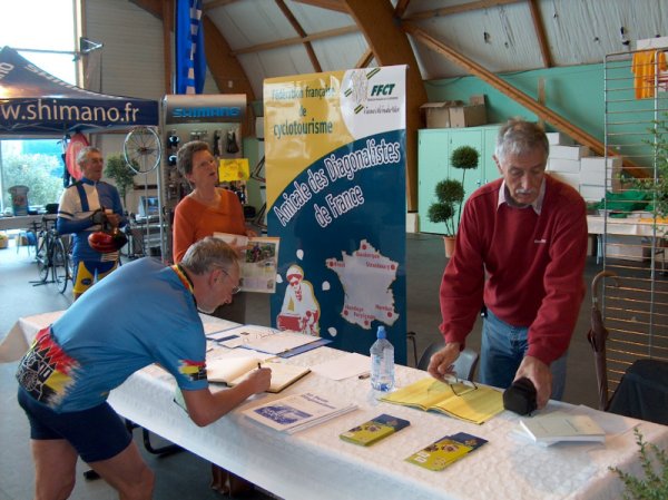 fichier 20060416_1108_002_marcel_lefebvre_bernard_lescude-0.jpg