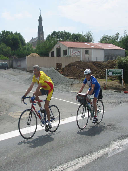 fichier 20060617_1241_velo_stmichel_roger_gaboriau_christian_fievet-0.jpg