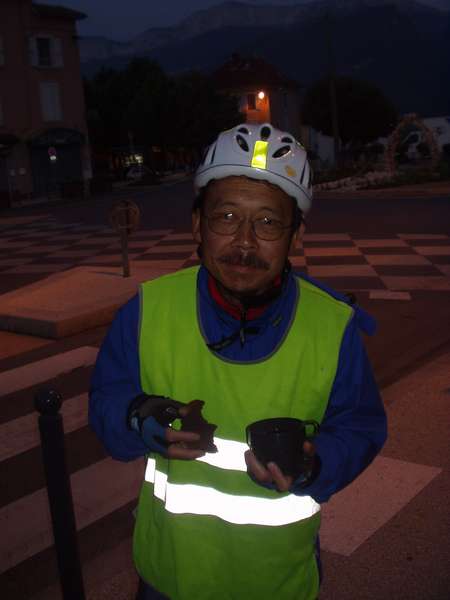 fichier 20060627_053714_dan_nguyen_voreppe_gateau_cafe-0.jpg