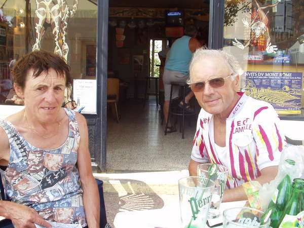 fichier 20060713_0830_sh_huguette_duteil_isaic_signon_bistrot-0.jpg