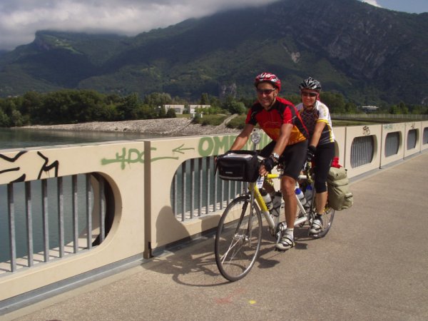 fichier 20060816_1214_dm_07barrage_saint_egreve_tandem_alain_schauber_francine_schauber_jpb-0.jpg