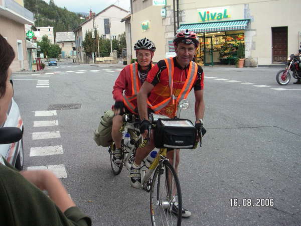fichier 20060816_185809_dm_depart_aspres_tandem_francine_schauber_alain_schauber_ri-0.jpg