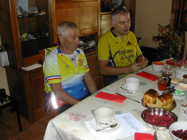 fichier 20080619_075952_mh_equipe_douai02_jacques_delecolle_bertrand_regnier_bl-0.jpg