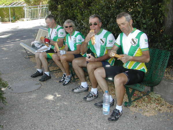 fichier 20080626_151807_bp_equipe_max_audouin_tandem_roger_devulder_ghislaine_devulder_pierre_dorne01_bl-0.jpg