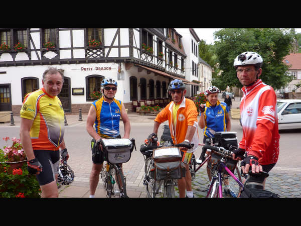 fichier 20090527_162405_bs_bernard_aussillou_jacques_mandile_jacques_aylies_nicole_massol_bernard_gely10_resized_jh-0.jpg