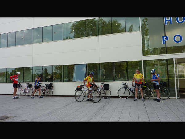 fichier 20090527_180545_bs_bernard_aussillou_jacques_mandile_jacques_aylies_nicole_massol_bernard_gely13_resized_jh-0.jpg