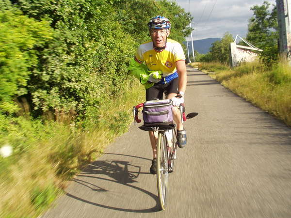 fichier 20090623_080734_dm_jean-louis_borach_retire_veste_jp-0.jpg