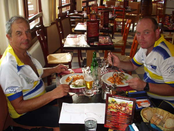 fichier 20090706_191337_md_cours_saint_andre_courtepaille_michel_lefebvre_pascal_cuvellier_jp-0.jpg