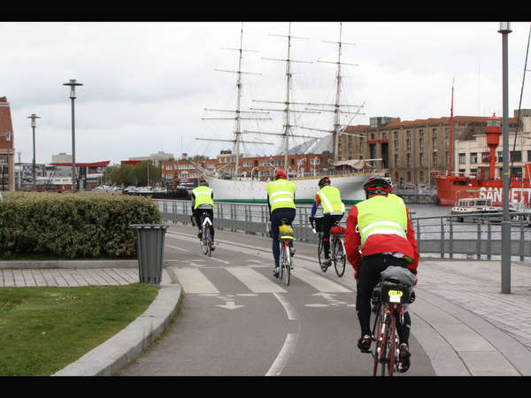 fichier 20100507_145839_dp_frederic_maerten_philippe_carpentier_alain_flahaut_jean-pierre_noppe_henri_villette12_resized_mf-0.jpg