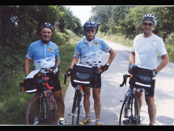 fichier 20100623_122310_bm_gerard_gauthier_jean-claude_bellamy_francis_paulmier_resized_cs-0.jpg