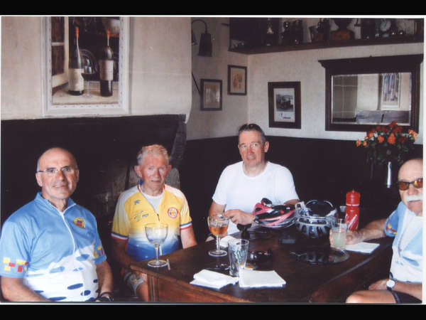 fichier 20100623_122320_bm_gerard_gauthier_jean-claude_salmon_francis_paulmier_jean-claude_bellamy_resized_cs-0.jpg