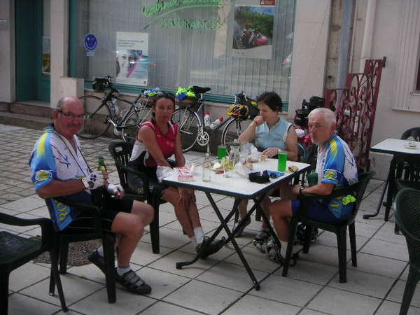 fichier 20100711_064231_bs_alain_renoux_sophie_lecoq_francine_schauber_daniel_lot20_as-0.jpg