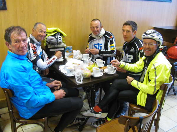 fichier 20120520_072824_md_jacques_thailly_marc_vintevogel_frank_vintevogel_robin_vanderkerkove_jean-louis_verscheure02_ja-0.jpg