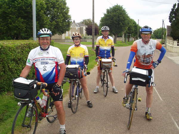 fichier 20130610_112044_sh_claude_person_marie_jam_joel_jam_erick_floch10_bf-0.jpg